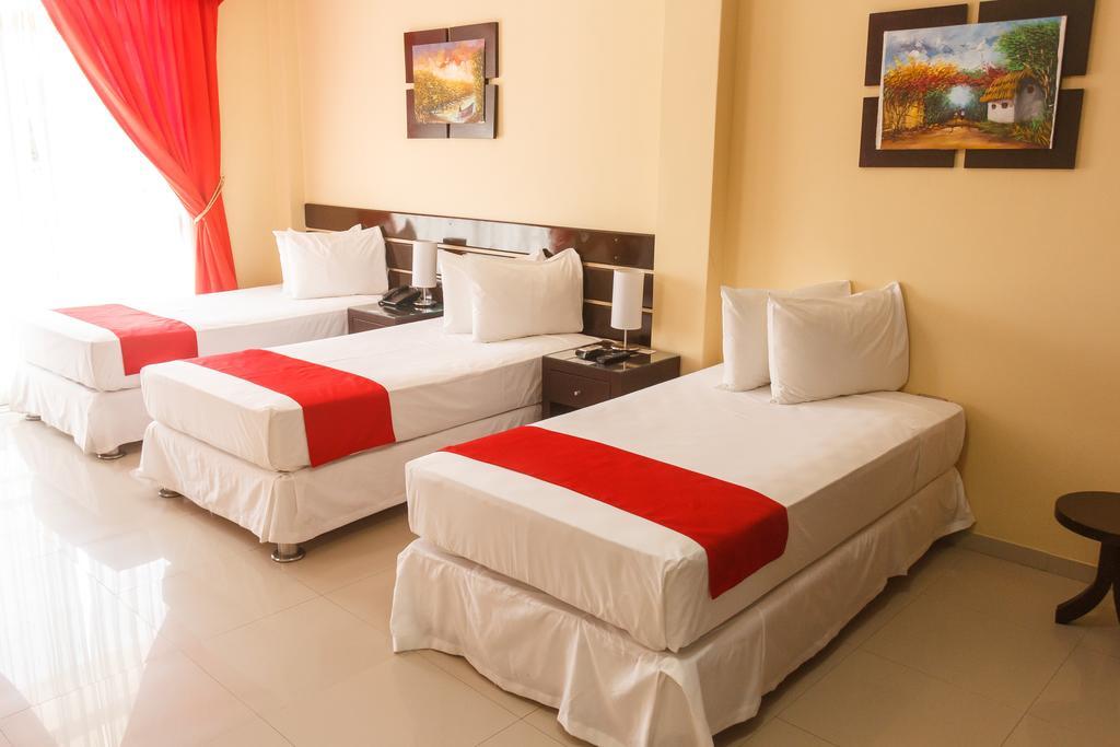 Hotel B'Liam Тумбес Екстер'єр фото