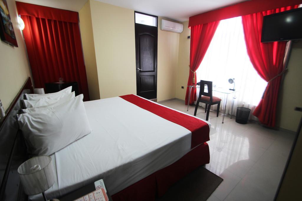 Hotel B'Liam Тумбес Екстер'єр фото