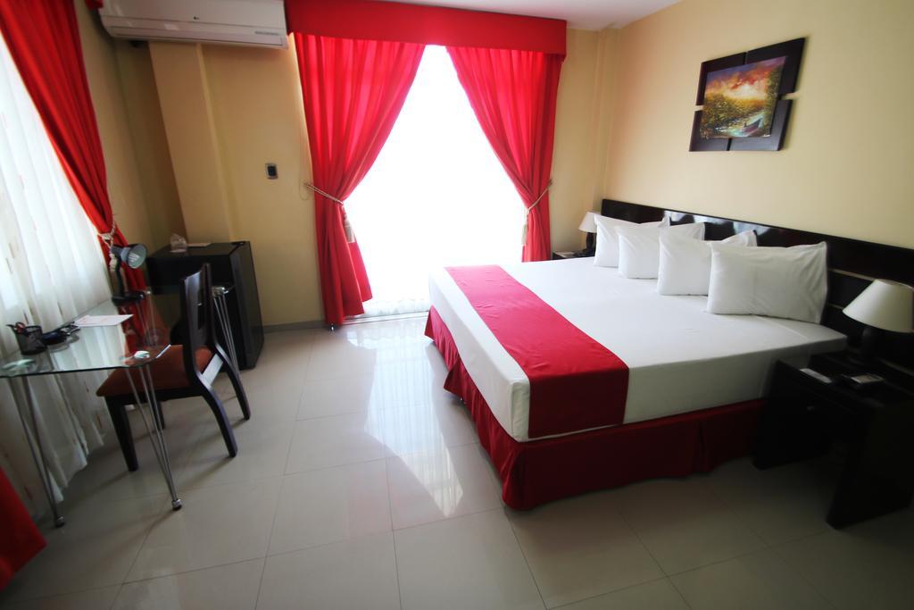 Hotel B'Liam Тумбес Екстер'єр фото